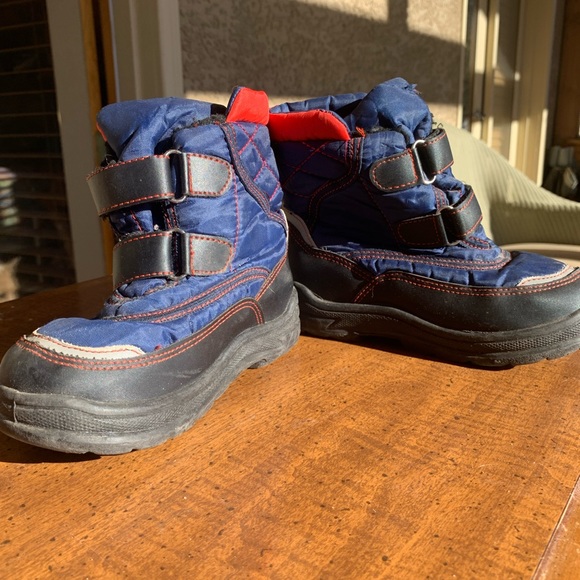 🌈BOGO 50% off🌈 Snow Boots for Toddlers! Size 11, Excellent Used Condition. - Picture 10 of 10